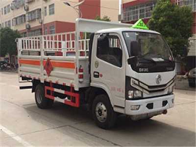 東風(fēng)4.1米氣瓶運(yùn)輸車
