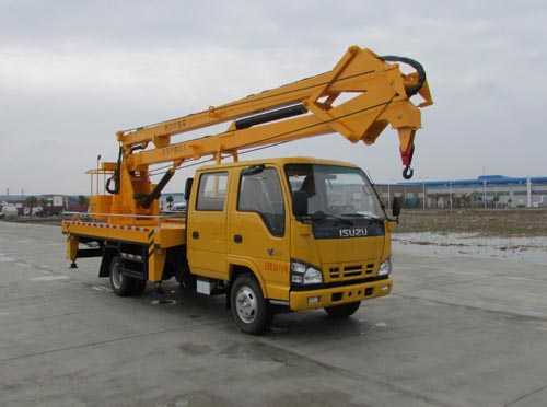 慶鈴五十鈴雙排18米高空作業(yè)車(chē)